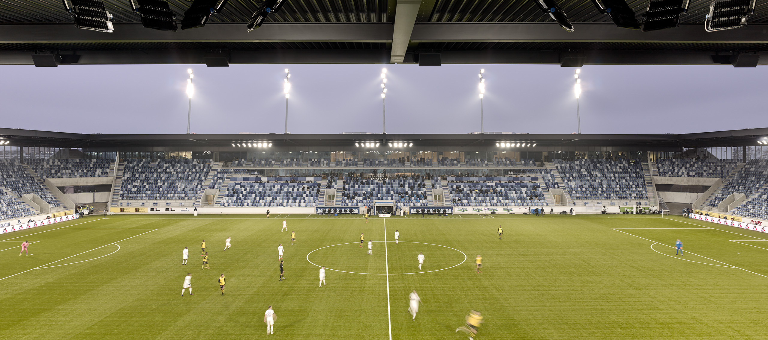 Stade de la Tuilière, Lausanne
